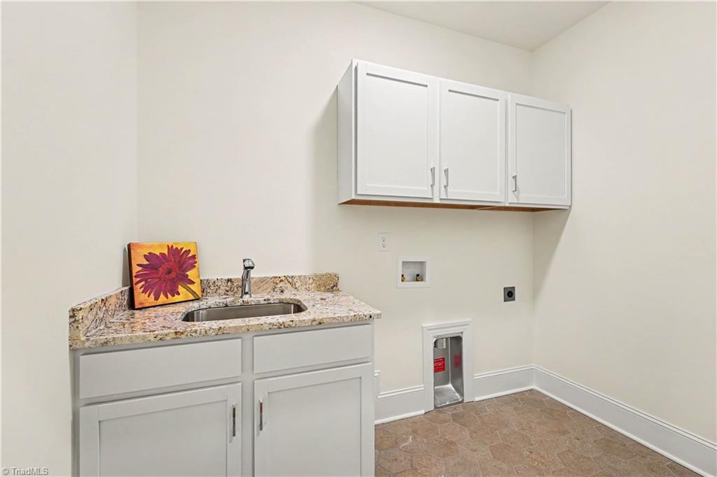 17 Asher Lane Property Photo 29