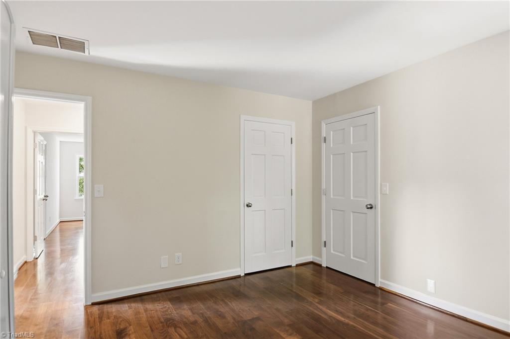2355 River Run Drive Property Photo 16