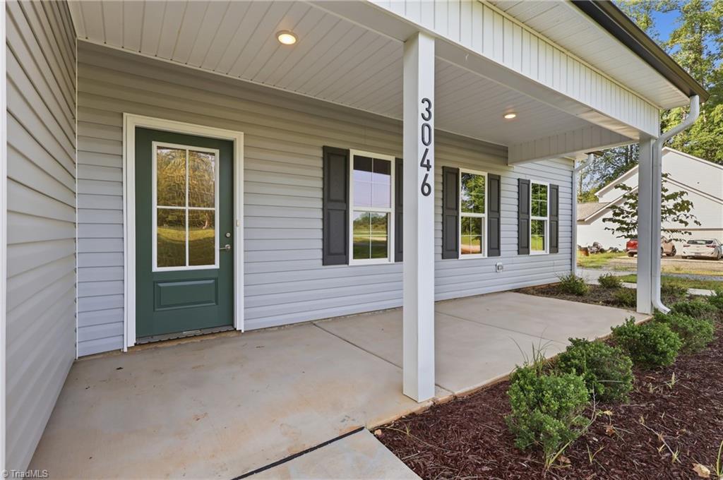3046 Nc Highway 62 E Property Photo 2