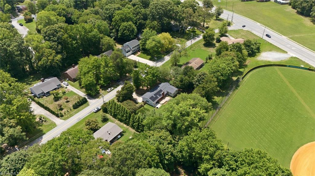 2112 Kello Drive Property Photo 40