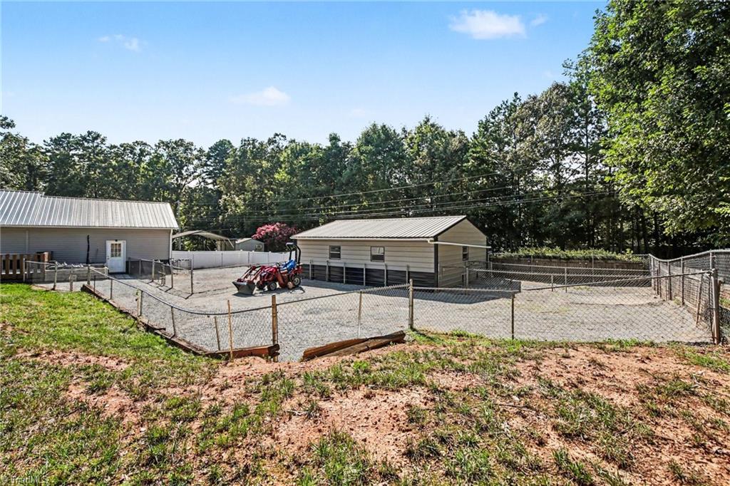 431 Ervin Drive Property Photo 25