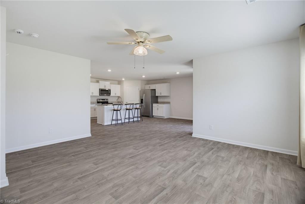 122 Stone River Way Property Photo 11