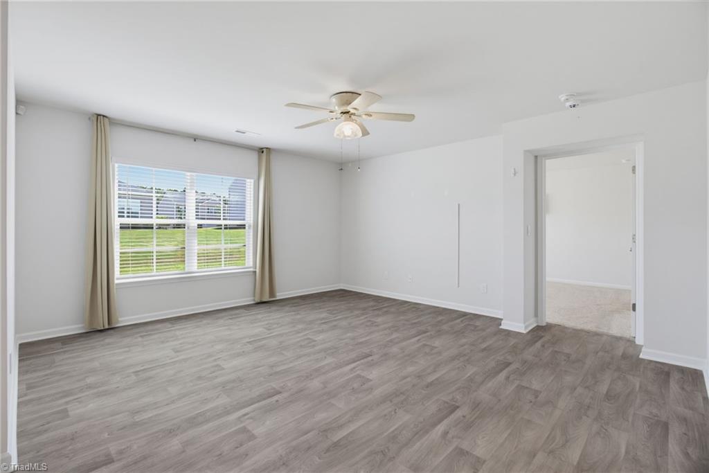 122 Stone River Way Property Photo 13