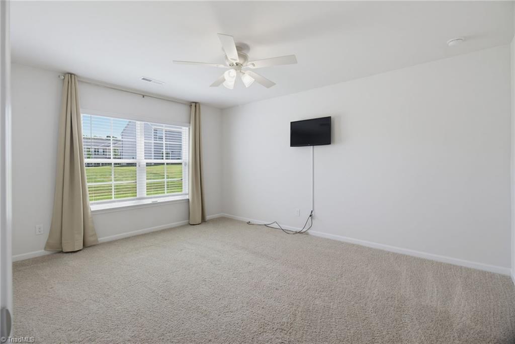 122 Stone River Way Property Photo 17