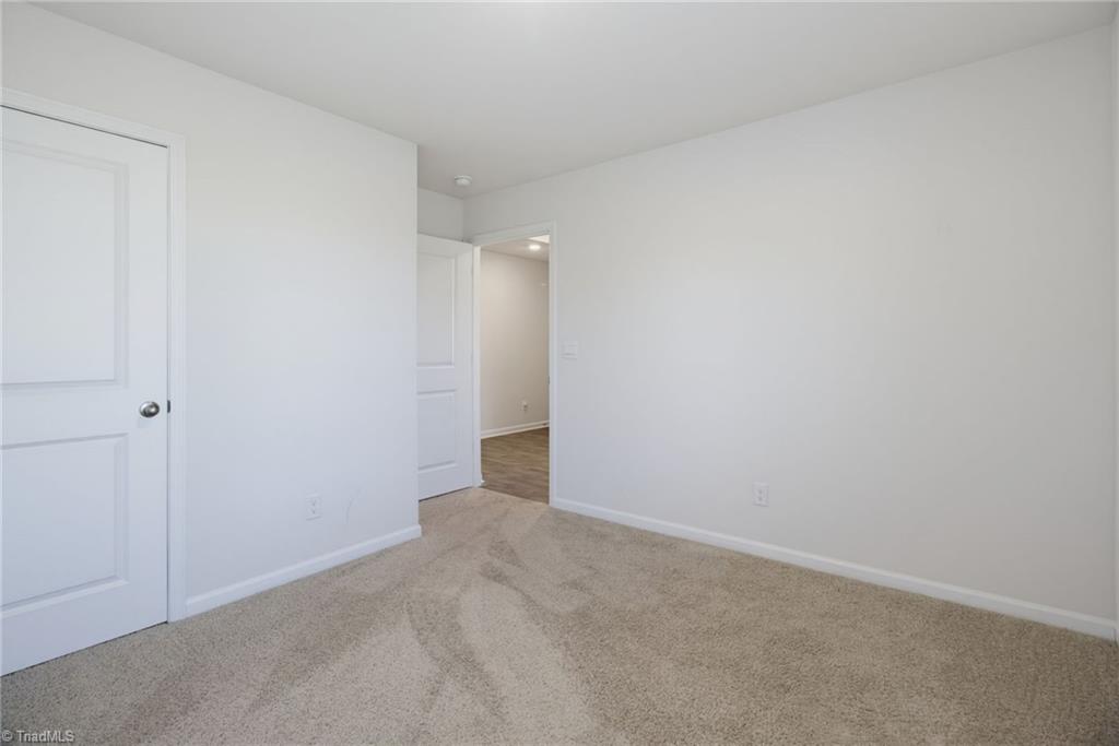 122 Stone River Way Property Photo 23