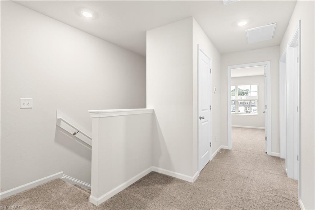 2128 Willow Glen Drive Property Photo 18