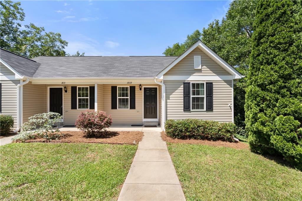 1809 Alyssum Place Property Photo 1