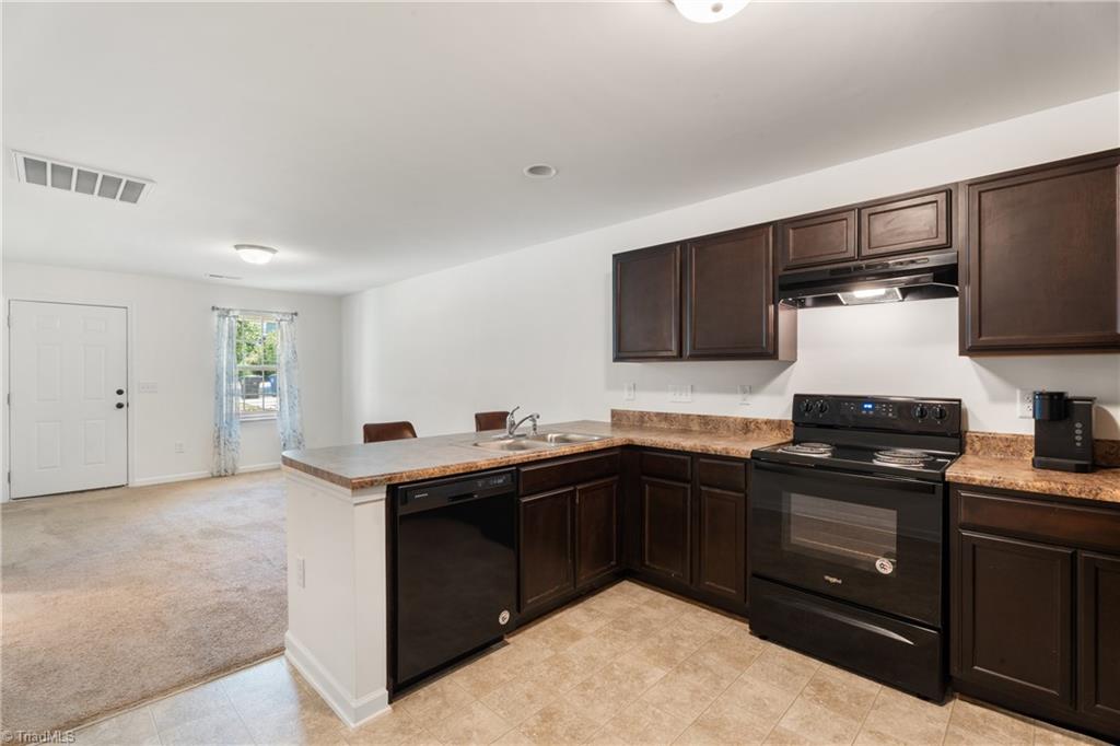1809 Alyssum Place Property Photo 11