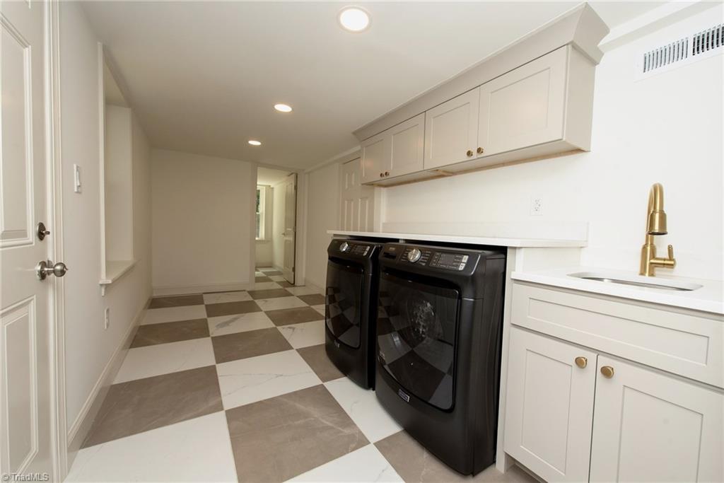 3035 Walnut Avenue Property Photo 38