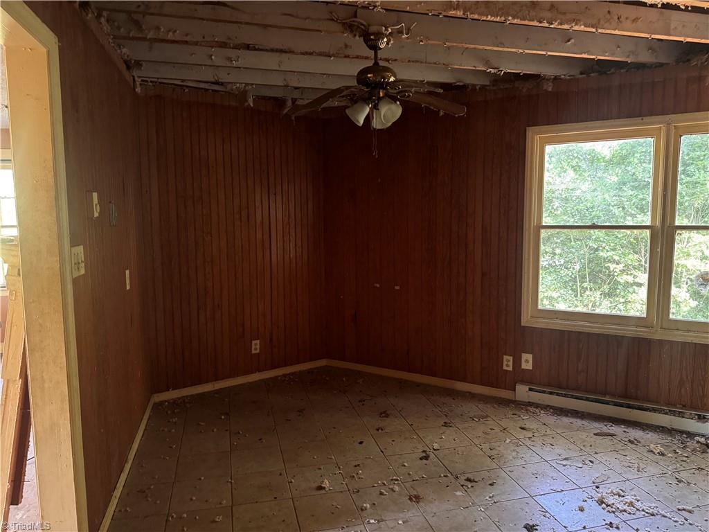 3260 Robinhood Road Property Photo 14