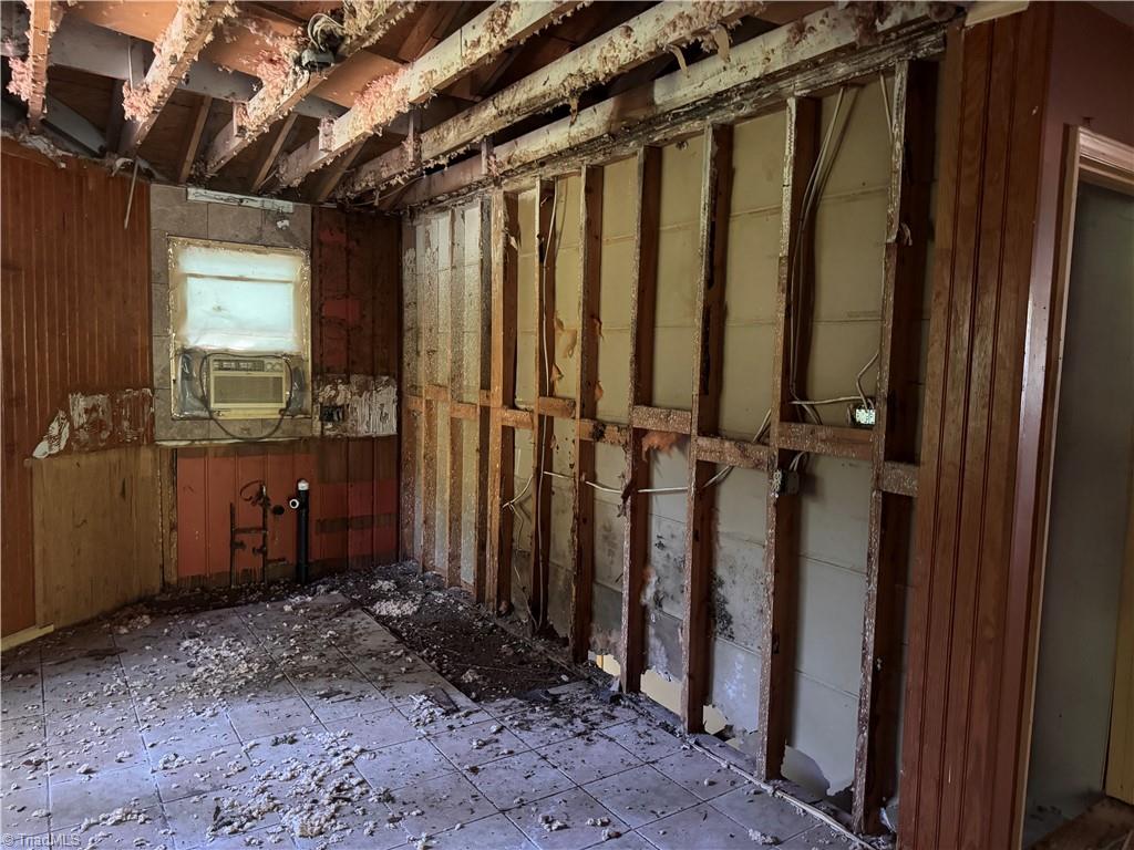 3260 Robinhood Road Property Photo 16