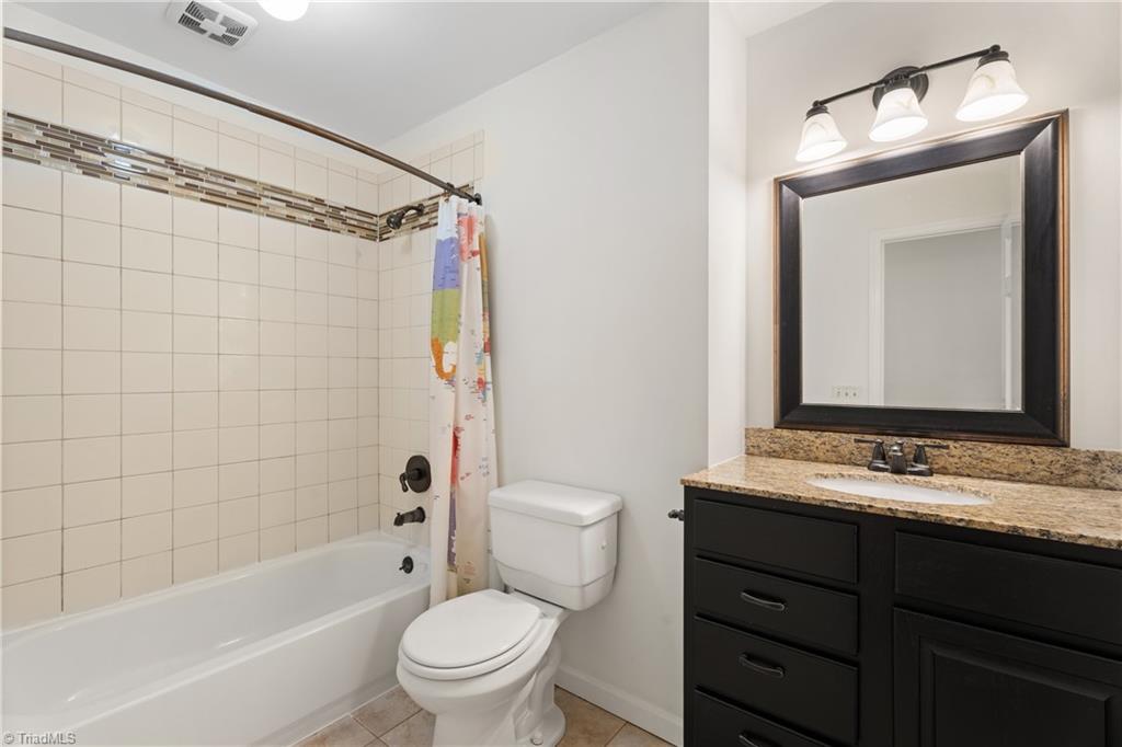4831 Welwyn Road Property Photo 20
