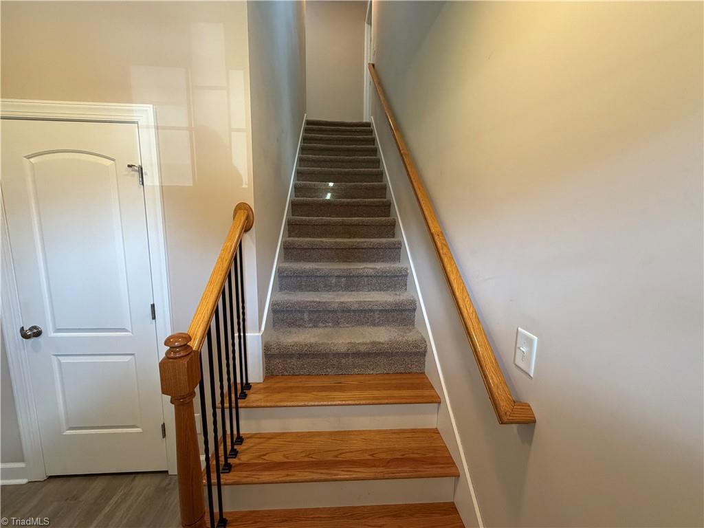 412 Stage Coach Trail Property Photo 8
