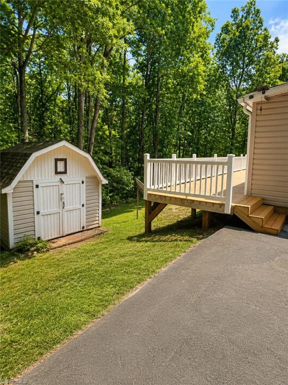 155 Trinity Drive Property Photo 16
