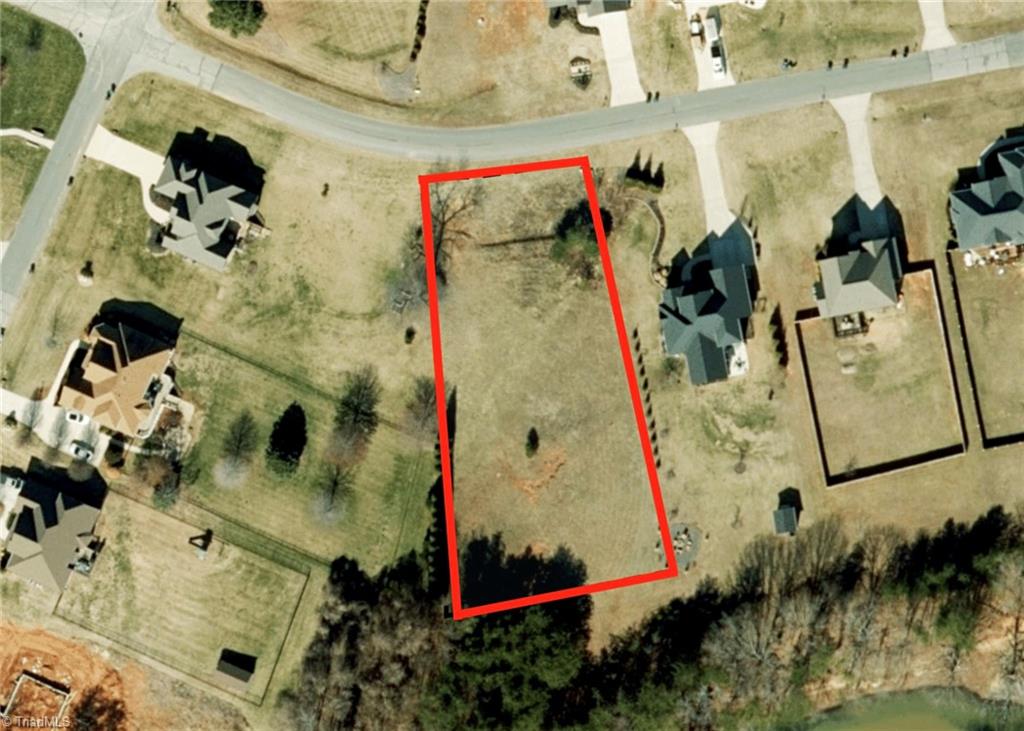 215 Northcrest Drive Property Photo 1