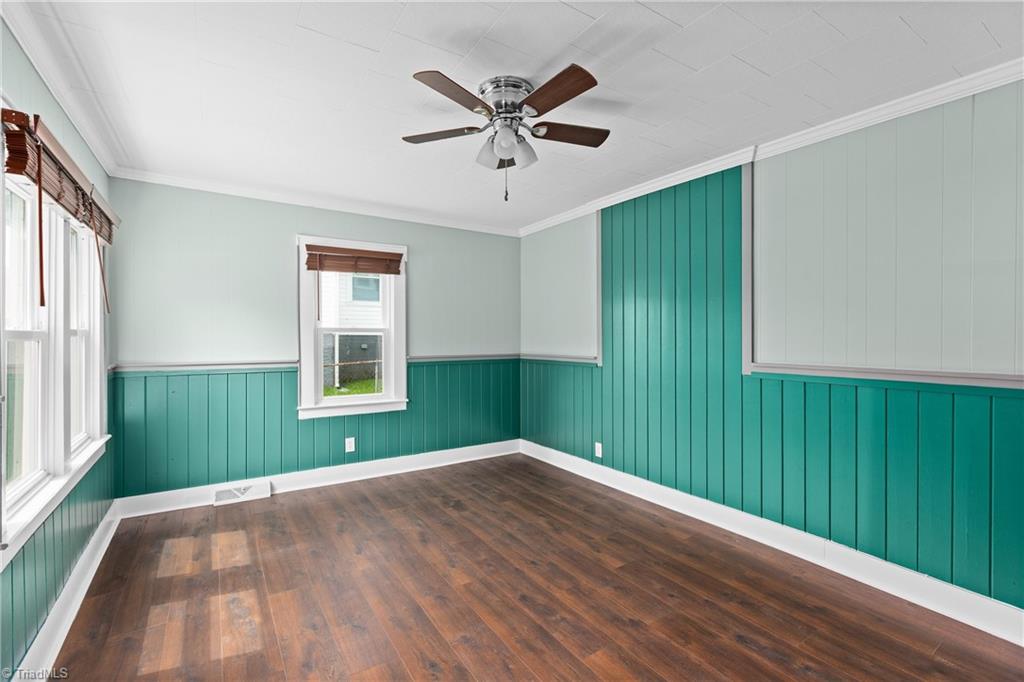 220 Broad Street Property Photo 6