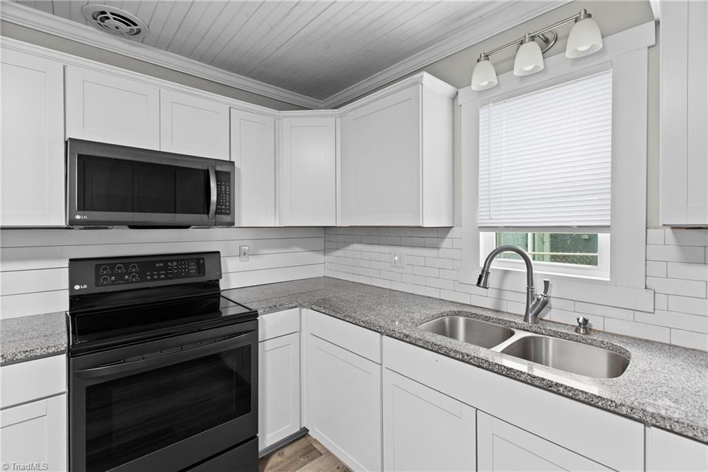 220 Broad Street Property Photo 11