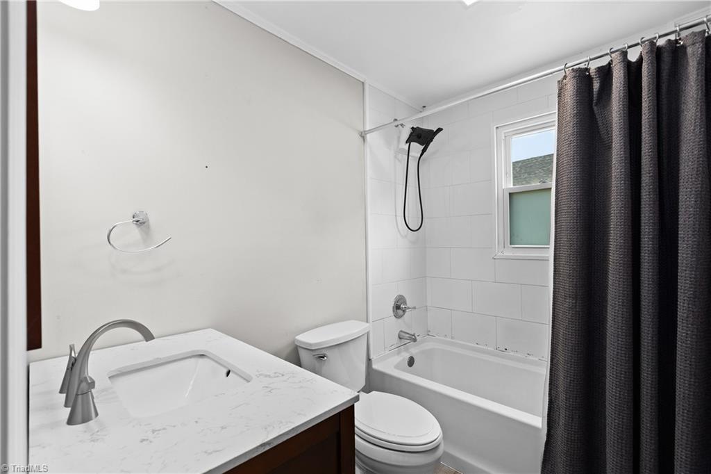 220 Broad Street Property Photo 15