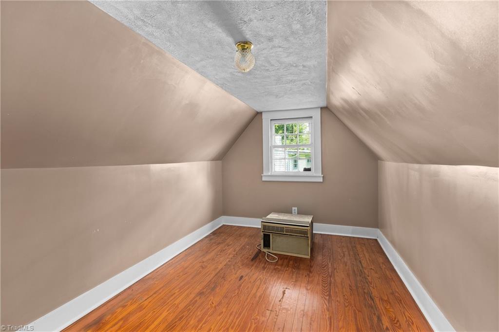 220 Broad Street Property Photo 20