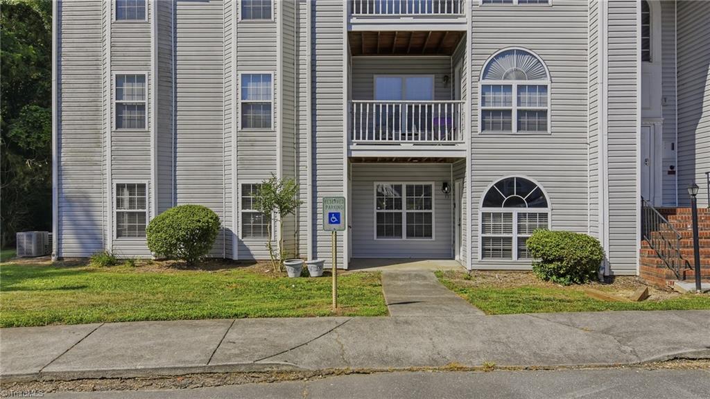 514 Rivertree Lane Property Photo 2