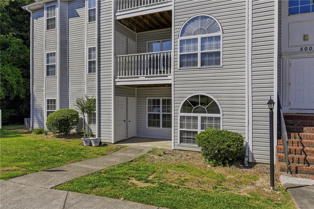 514 Rivertree Lane Property Photo 3