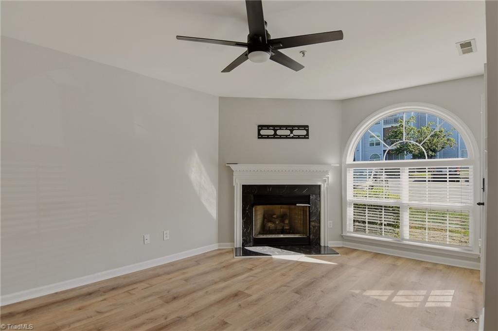514 Rivertree Lane Property Photo 6