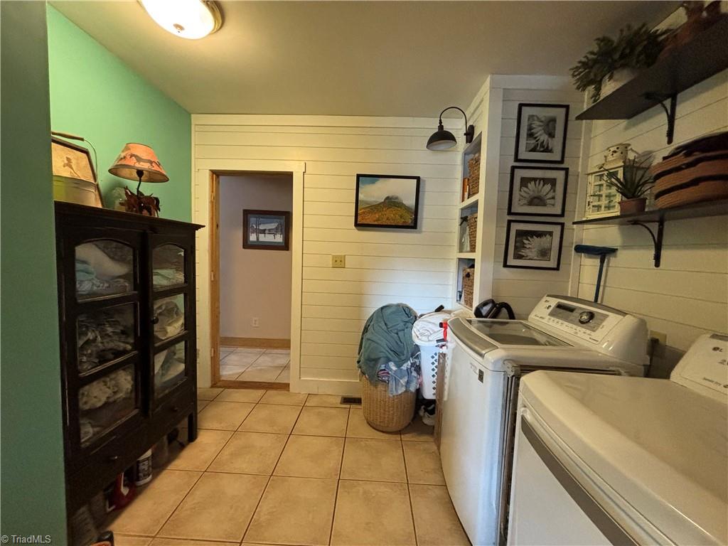 300 Tom Hunter Road Property Photo 17