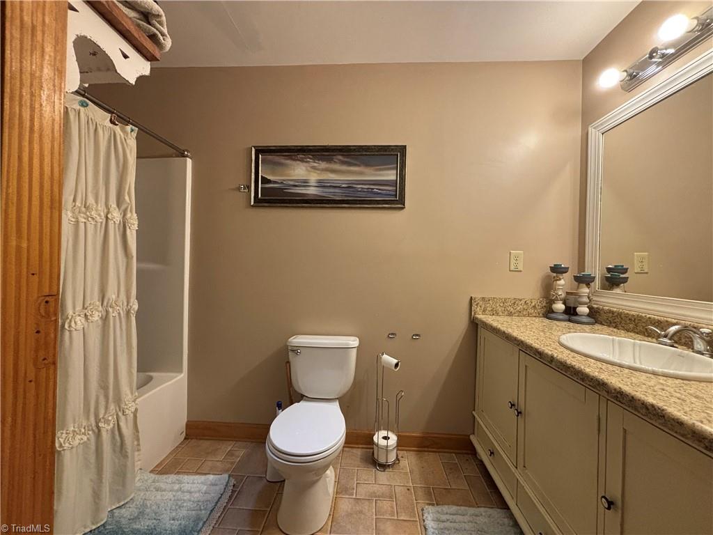 300 Tom Hunter Road Property Photo 28
