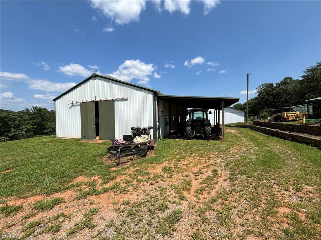 300 Tom Hunter Road Property Photo 40