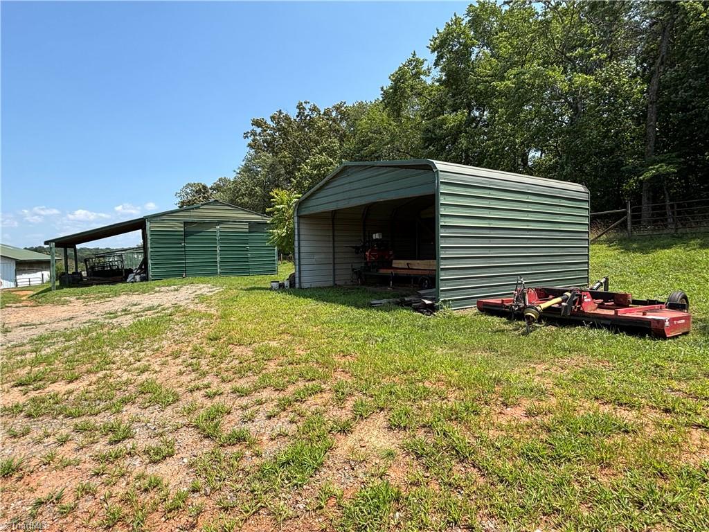 300 Tom Hunter Road Property Photo 43