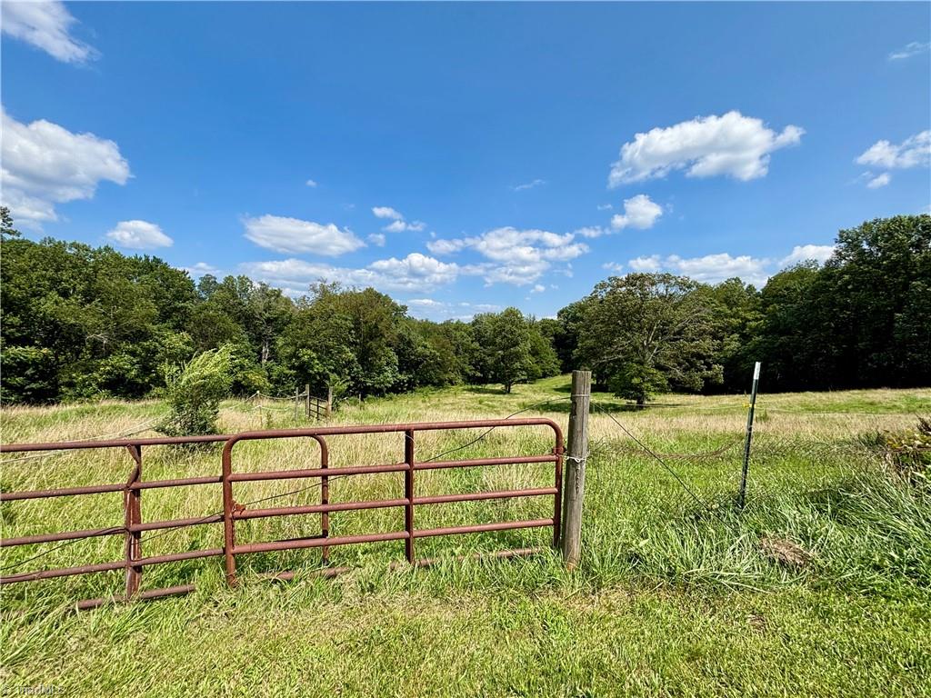 300 Tom Hunter Road Property Photo 46