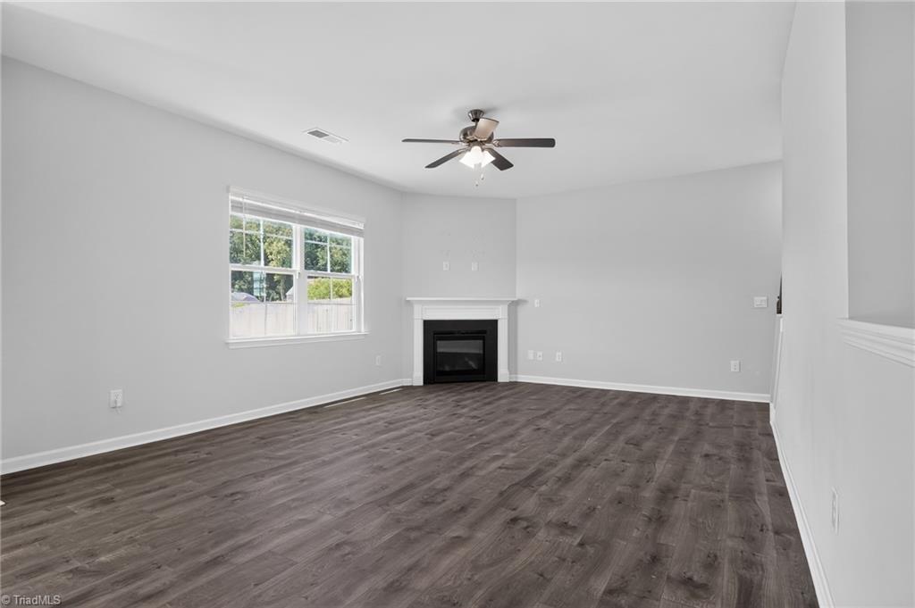 3772 Traveler Drive Property Photo 4