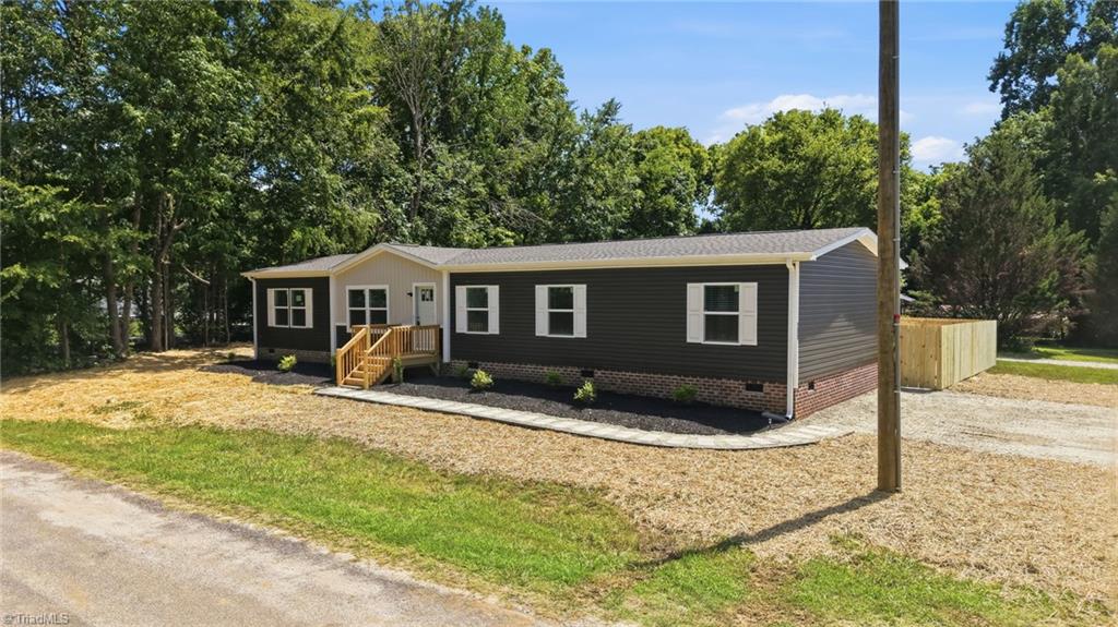 105 Elk Lane Property Photo 4