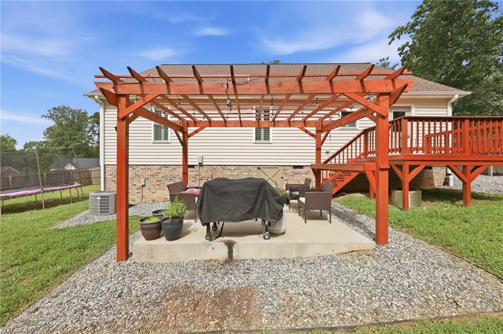8504 Altavista Drive Property Photo 44