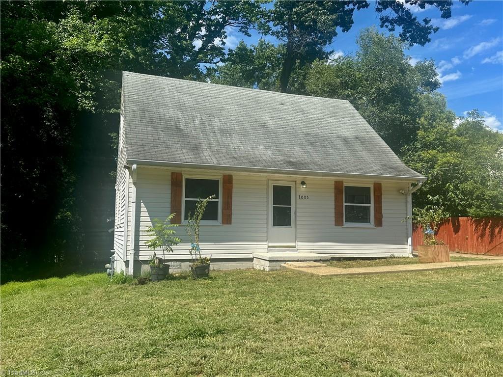1005 William Drive Property Photo 2