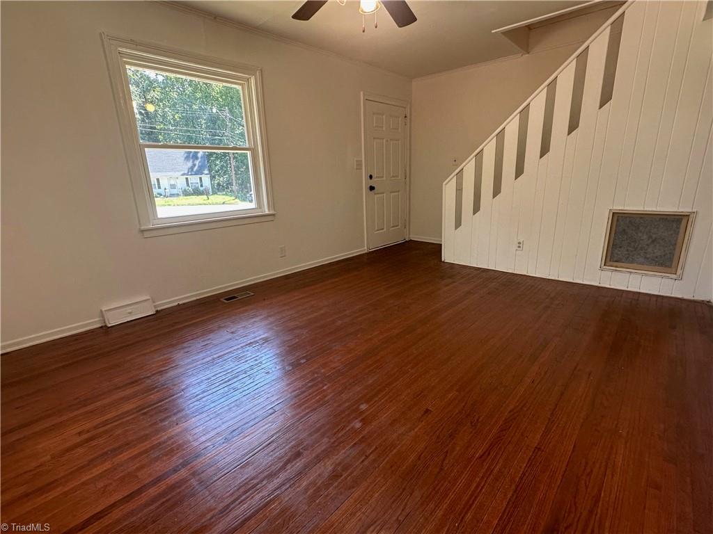 1005 William Drive Property Photo 7