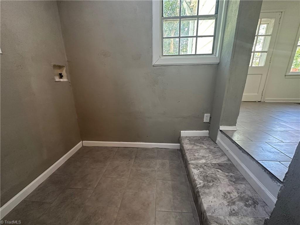 1005 William Drive Property Photo 16