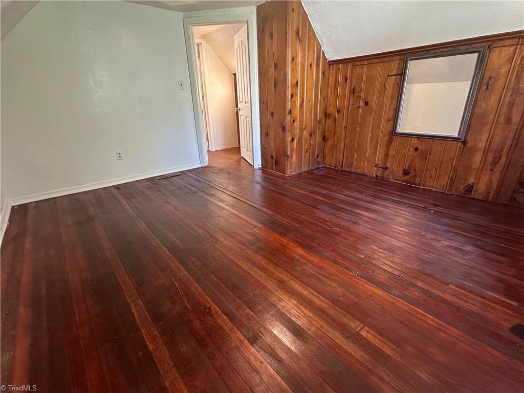 1005 William Drive Property Photo 33