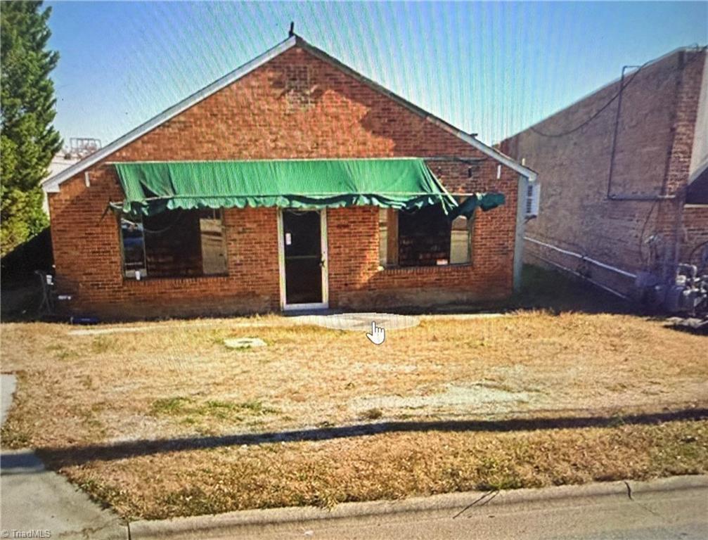 2206 N Main Street Property Photo 1