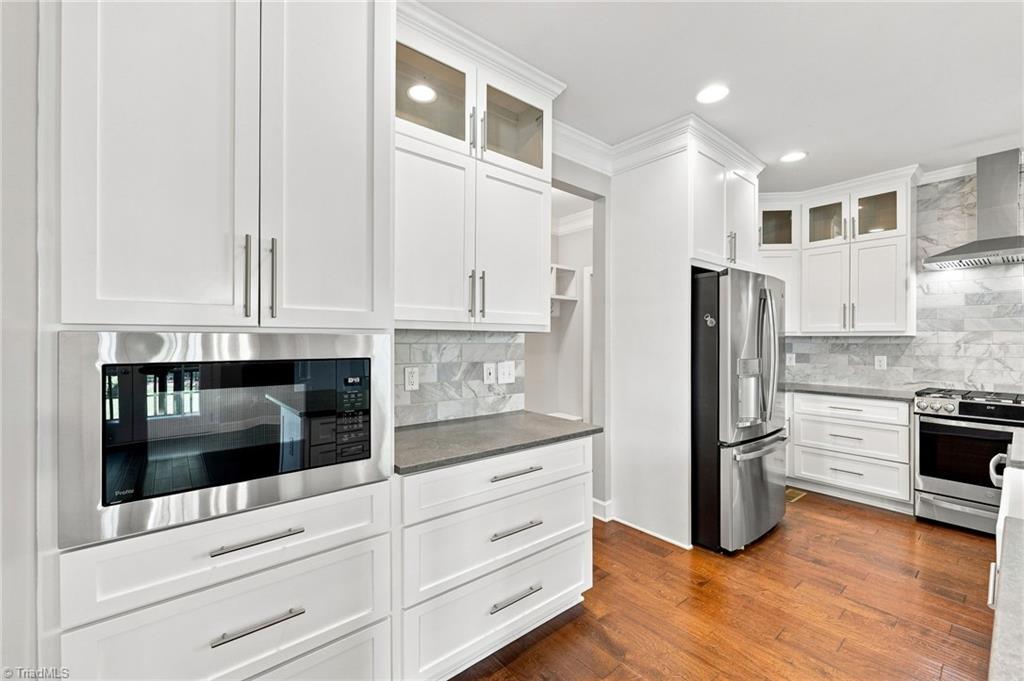 4403 Bonnie Loch Drive Property Photo 25