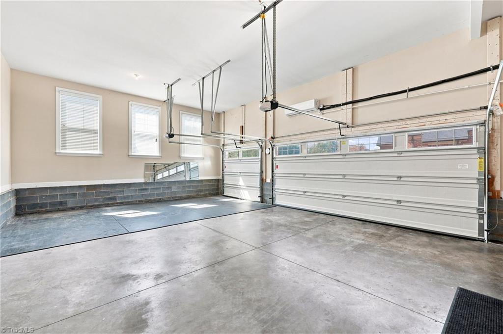 4403 Bonnie Loch Drive Property Photo 46