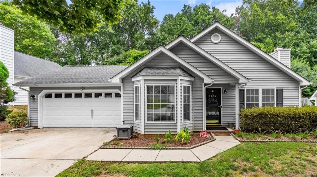 2325 Meadow Gate Drive Property Photo 1