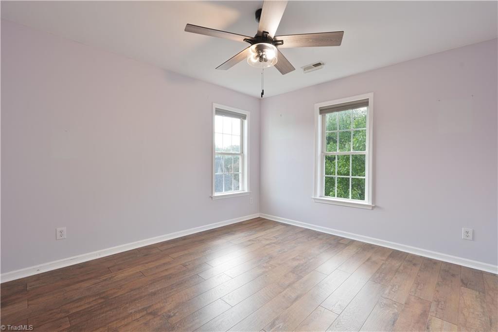 19 Crestbrook Court Property Photo 12