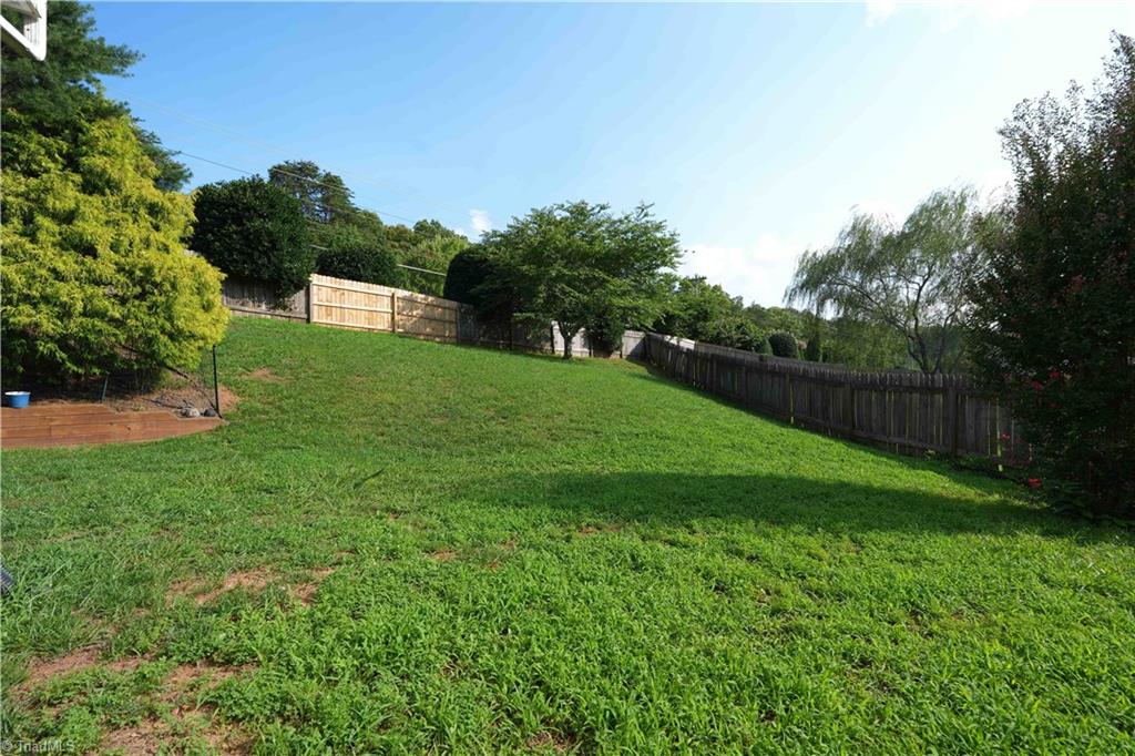 19 Crestbrook Court Property Photo 16