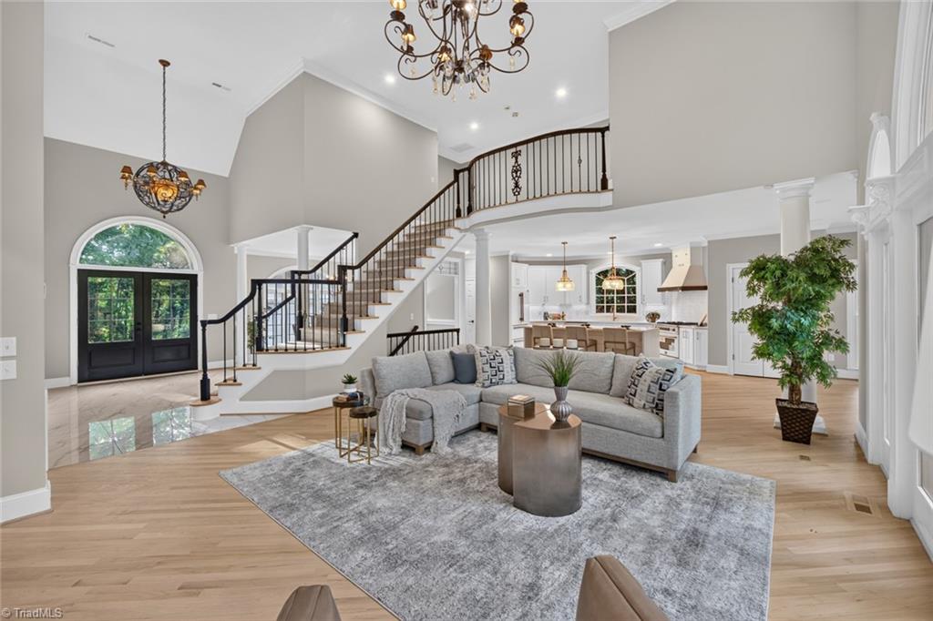 605 Oak Valley Boulevard Property Photo 12