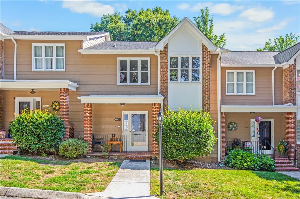 4552 Fernhaven Circle