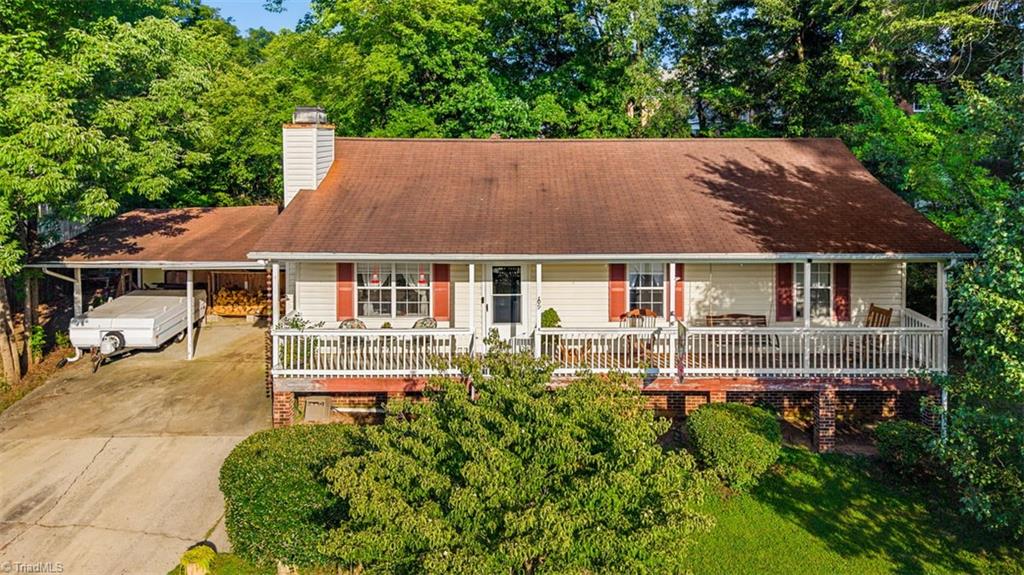 109 Poplar Lane Property Photo 1