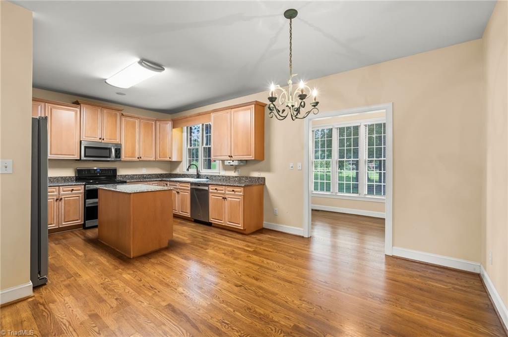 6973 Chapsworth Drive Property Photo 14