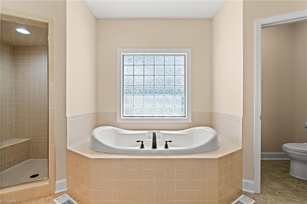 6973 Chapsworth Drive Property Photo 20