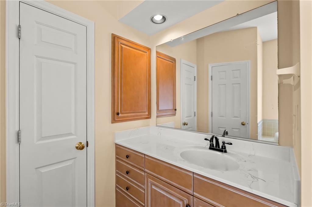 6973 Chapsworth Drive Property Photo 22